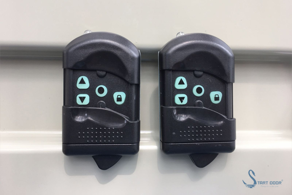 Khóa điều khiển cửa cuốn YS 168