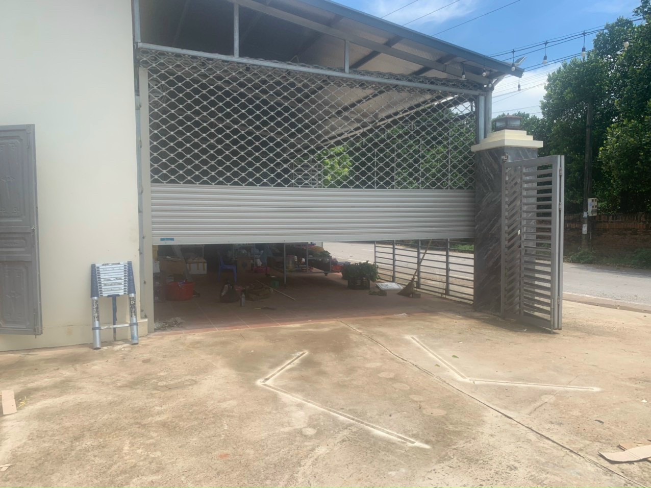 Cửa cuốn mắt võng StartDoor 